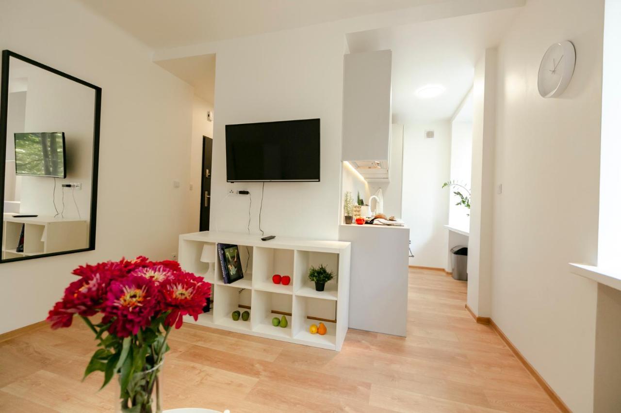 Jana Pawla II 36 - Bezplatny Podziemny Garaz - Free Parking - W Pelni Wyposazone Studio - Better Rental وارسو المظهر الخارجي الصورة